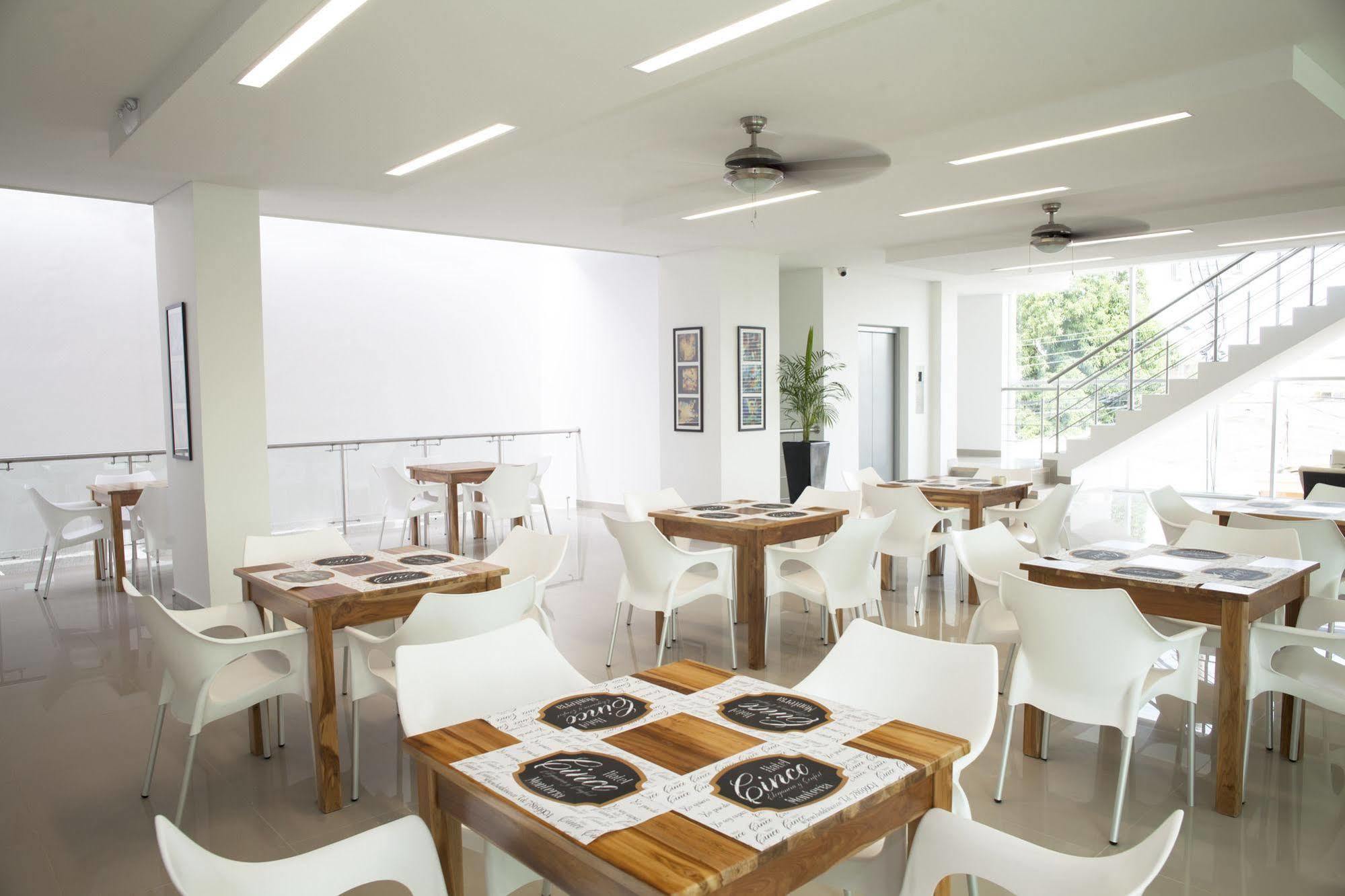 Hotel Cinco Montería 外观 照片